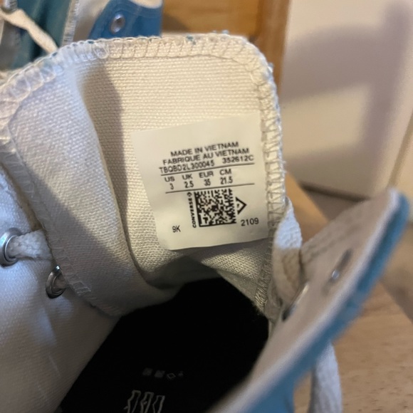 high top converse - Picture 3 of 3